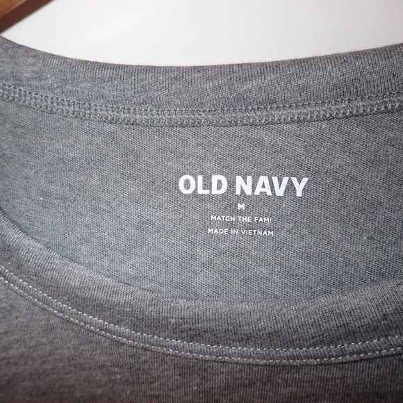 ✨Brand New✨ Old Navy Patriotic American Flag Gray T-Shirt size M - Picture 3 of 7